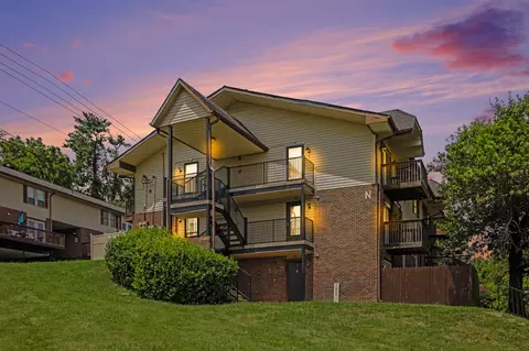 500 Paragon Mills Rd #N1, Nashville, TN 37211