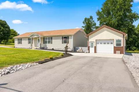 870 Newt Vanattia Rd, Hillsboro, TN 37342