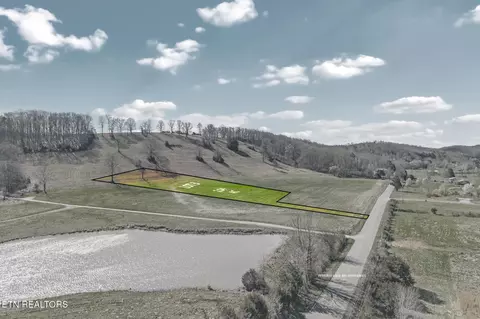 3 N Nopone Valley Rd, Decatur, TN 37322