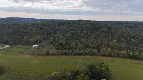 11517 Mt Carmel Rd, Decaturville, TN 38329