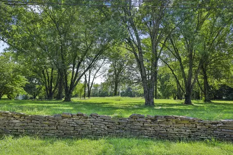 8170 Trousdale Ferry Pike, Lebanon, TN 37090