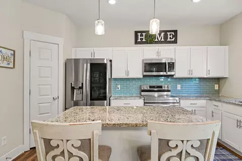 Kitchen - 1149 Jonathan Ln, Springfield, TN 37172 photo 3 of 5