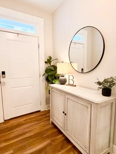Entry Way - 1149 Jonathan Ln, Springfield, TN 37172 photo 2 of 5