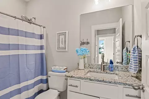 Bath - 1149 Jonathan Ln, Springfield, TN 37172 photo 2 of 2