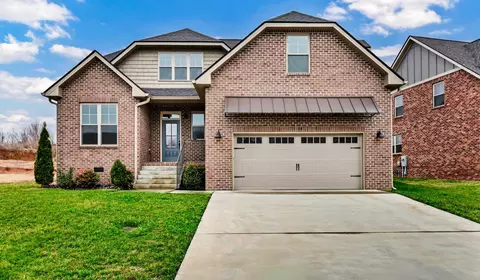 124 Cottage Ln, Clarksville, TN 37043