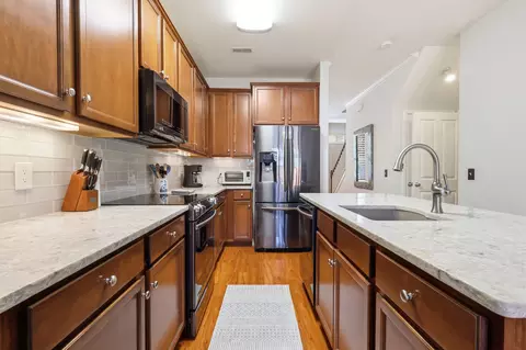 Kitchen - 329 Griffin Pl, Hermitage, TN 37076 photo 2 of 4