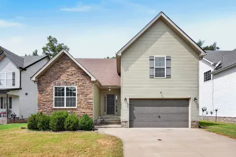 3658 Fox Tail Dr, Clarksville, TN 37040