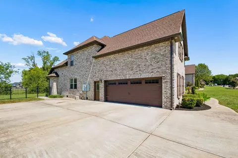 Exterior - 1649 Constellation Ct, Murfreesboro, TN 37129 photo 10 of 12