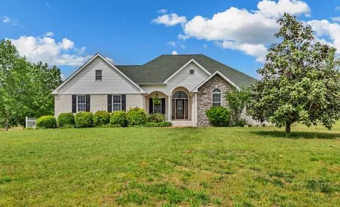 430 Hurricane Creek Dr, Stewart, TN 37175