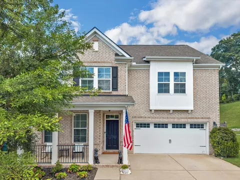 1909 Stonewater Dr, Hermitage, TN 37076
