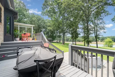 Exterior - 1640 Eno Rd, Dickson, TN 37055 photo 5 of 16