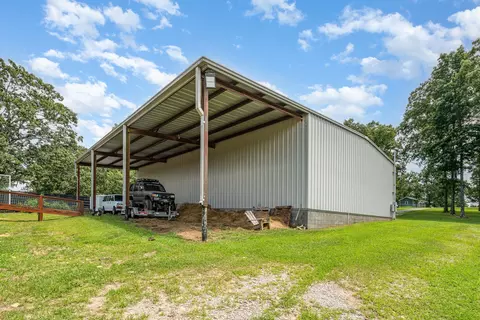 Exterior - 1640 Eno Rd, Dickson, TN 37055 photo 8 of 16