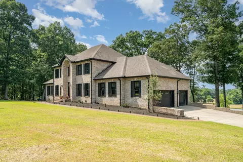 Exterior - 1640 Eno Rd, Dickson, TN 37055 photo 3 of 16