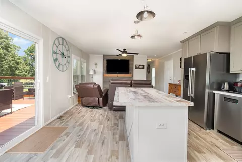 Kitchen - 1640 Eno Rd, Dickson, TN 37055 photo 4 of 5