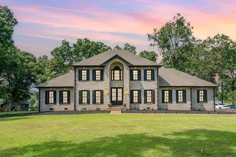Exterior - 1640 Eno Rd, Dickson, TN 37055 photo 14 of 16