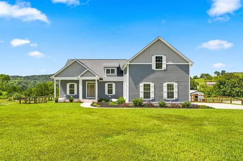 630 Bridle Path Ln, Hartsville, TN 37074