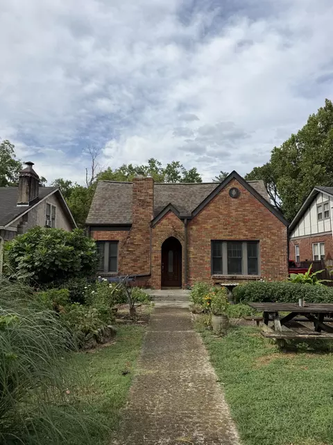 1207 Howard Ave, Nashville, TN 37216