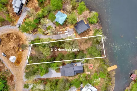 312 Hemlock Cv, Tracy City, TN 37387