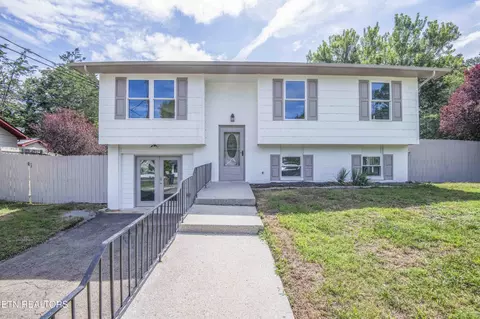 6420 Trousdale Rd, Knoxville, TN 37921