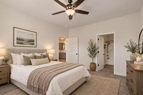 Bedroom - 1274 Oak Grove Rd, Dickson, TN 37055 photo 1 of 8