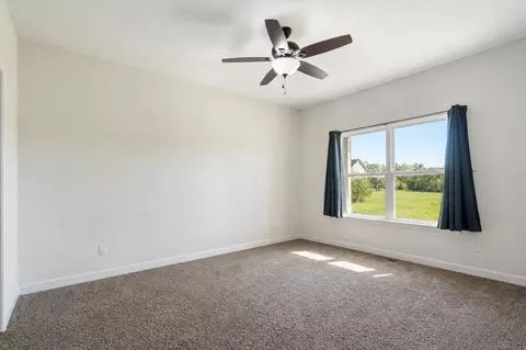 Bedroom - 1274 Oak Grove Rd, Dickson, TN 37055 photo 3 of 8