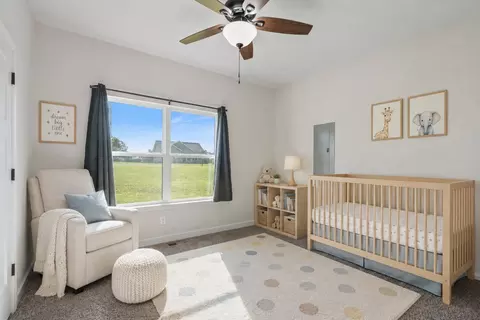 Bedroom - 1274 Oak Grove Rd, Dickson, TN 37055 photo 5 of 8