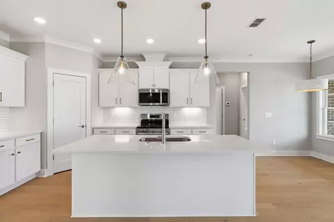 Kitchen - 5557 Sinclair St, Murfreesboro, TN 37127 photo 2 of 4