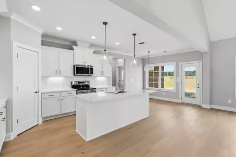 Kitchen - 5557 Sinclair St, Murfreesboro, TN 37127 photo 1 of 4