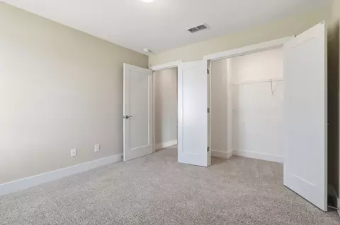 Bedroom - 5557 Sinclair St, Murfreesboro, TN 37127 photo 8 of 10