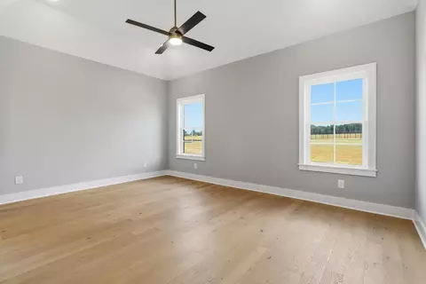 Bedroom - 5557 Sinclair St, Murfreesboro, TN 37127 photo 2 of 10