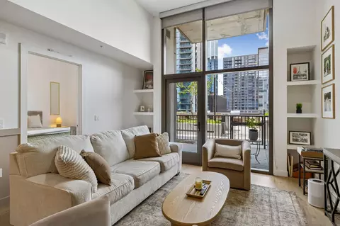 1212 Demonbreun St #607, Nashville, TN 37203