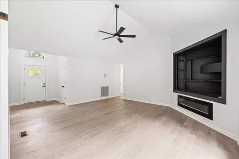 6914 Spinmaker Cv, Ooltewah, TN 37363 photo 3