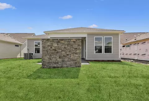 Exterior - 457 Stanza Dr, Murfreesboro, TN 37128 photo 8 of 13