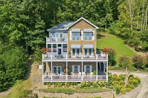 255 Nadia Ln, Smithville, TN 37166