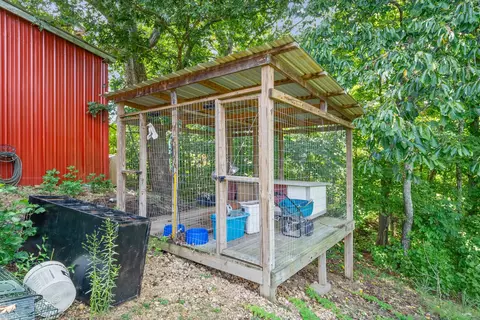 Exterior - 871 Center Point Rd, Dover, TN 37058 photo 7 of 7