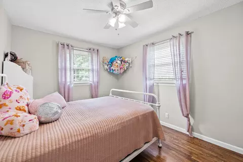 Bedroom - 871 Center Point Rd, Dover, TN 37058 photo 2 of 4