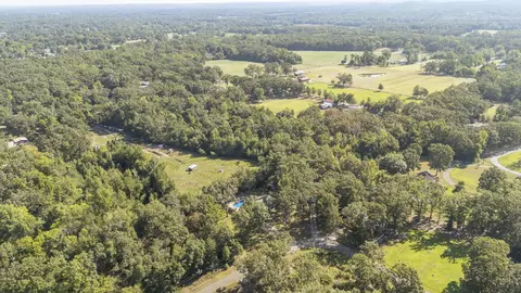 View/Area - 255 Easley Loop, Savannah, TN 38372 photo 3 of 3