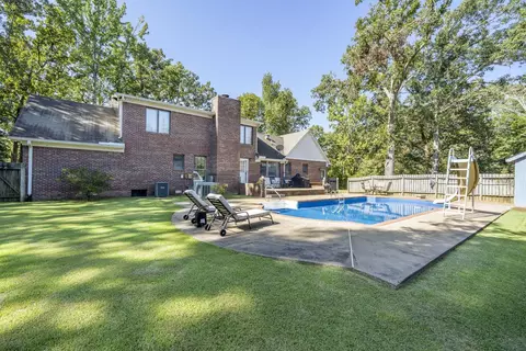 Exterior - 255 Easley Loop, Savannah, TN 38372 photo 6 of 9