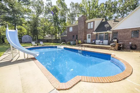 Exterior - 255 Easley Loop, Savannah, TN 38372 photo 3 of 9