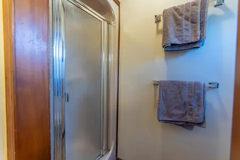 Bath - 255 Easley Loop, Savannah, TN 38372 photo 1 of 3