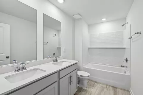 Bath - 3012 Citrine Dr, Murfreesboro, TN 37127 photo 4 of 5