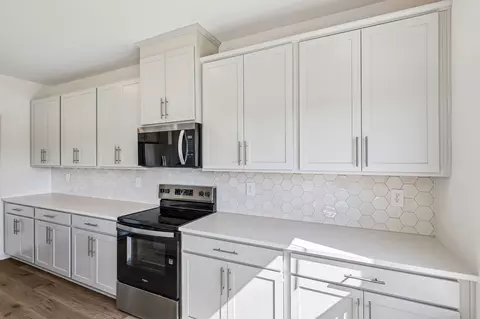 Kitchen - 3012 Citrine Dr, Murfreesboro, TN 37127 photo 3 of 5