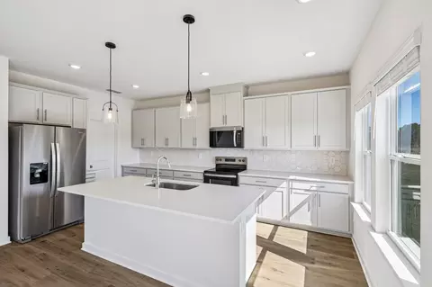 Kitchen - 3012 Citrine Dr, Murfreesboro, TN 37127 photo 2 of 5