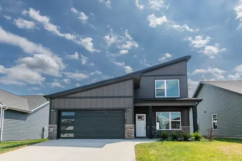 2717 Brewster Dr, Clarksville, TN 37042