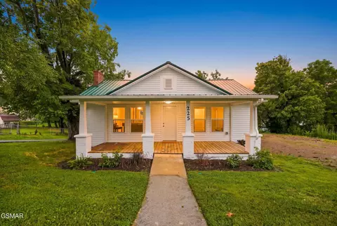 225 Glen Ave, Kingsport, TN 37665