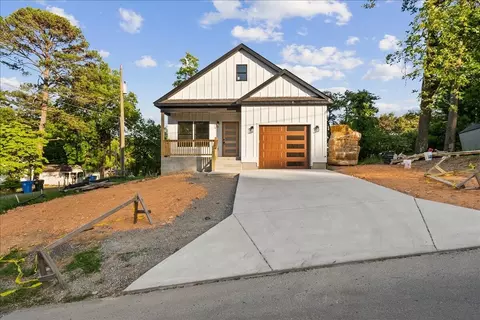 742 Sylvan Dr, Chattanooga, TN 37411