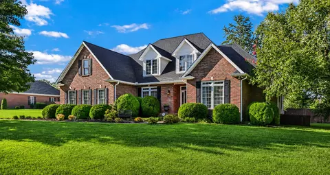 142 Indian Hills Dr, Clarksville, TN 37043