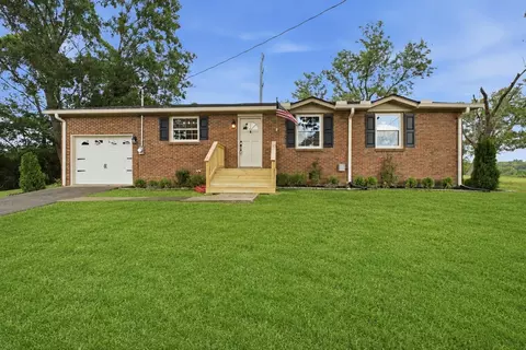 230 S Valley Rd, Hendersonville, TN 37075