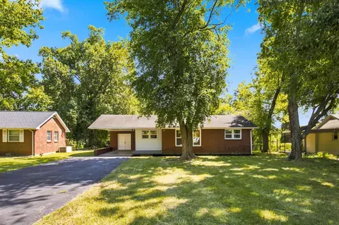 2910 Mavert Dr, Nashville, TN 37211