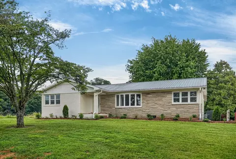 1260 Coconut Ridge Rd, Smithville, TN 37166